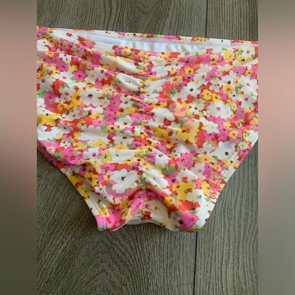 Ninety-Nine woman’s bikini bottom floral print - Picture 3 of 4